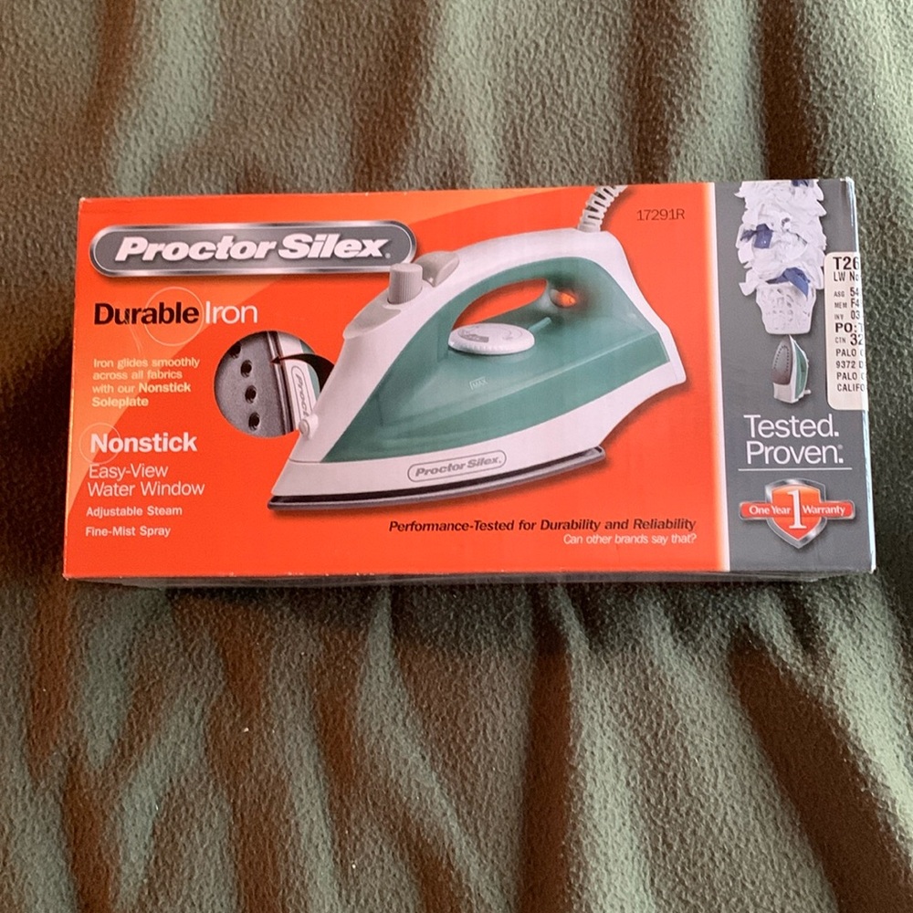 NIB Proctor Silex Iron